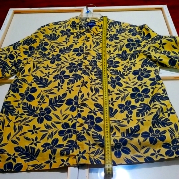 High Sierra - Button down shirt, Size  - L, Color - Yellow W/blue floral/leaf - Picture 7 of 9